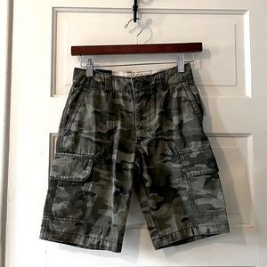 GAP Kids Camo Cargo Shorts - 10